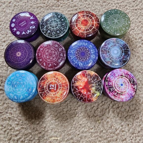 Beeswax Candles, Scented Candles, Decorative Candles in Tin - Picture 8 of 8